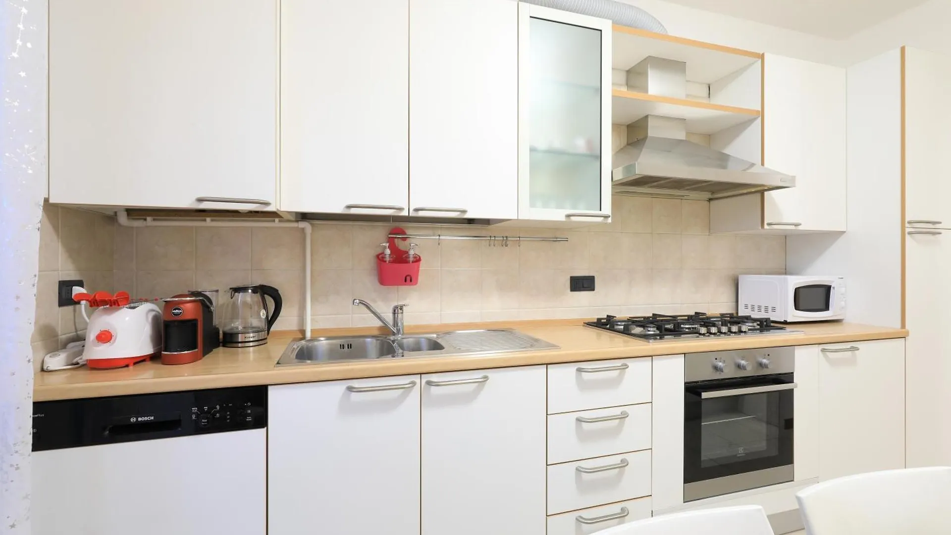 Apartment Central Luxury Apt W Garage Happy Home Bergamo